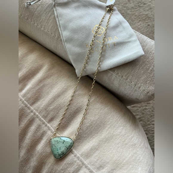 NWT Kendra Scott McKenna Pendant Gold Turquoise - Picture 7 of 7